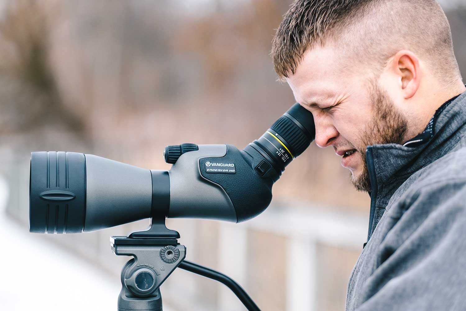 Pack telescopio terrestre Vanguard Endeavor 82hd 20-60 x 80 + trípode veo3 go 265hap + kit de digiscopía 