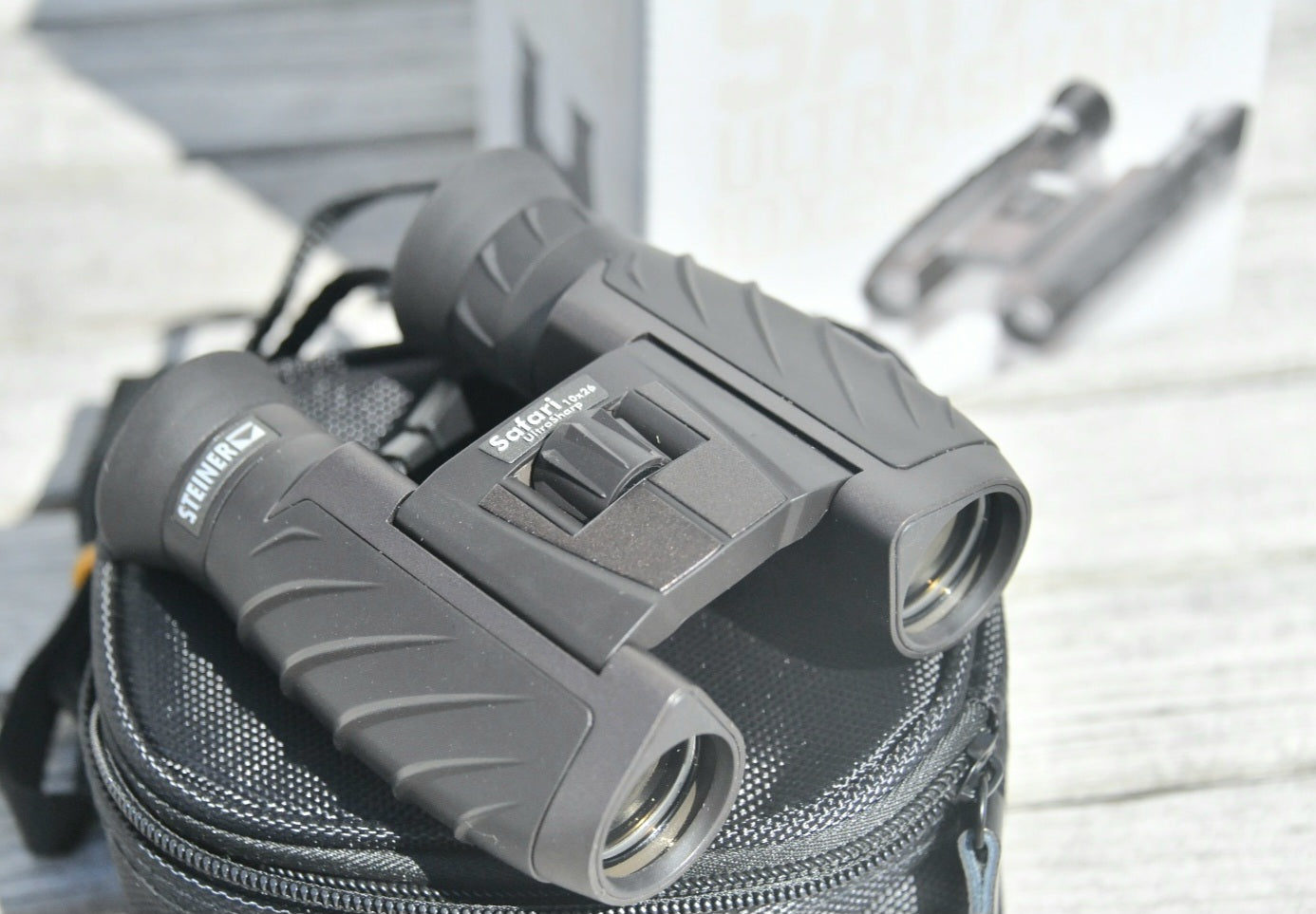 prismáticos Steiner Safari UltraSharp 10X26 