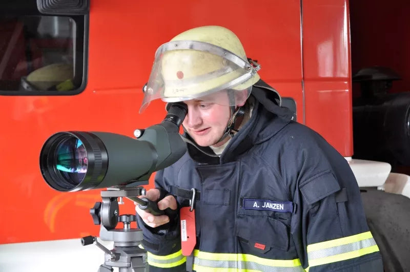 Telescopio terrestre BRESSER Pirsch 25-75x100 45° 