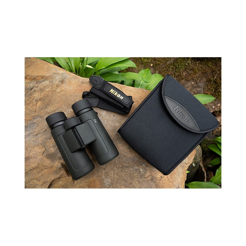 prismáticos Nikon Prostaff P7 10x30 