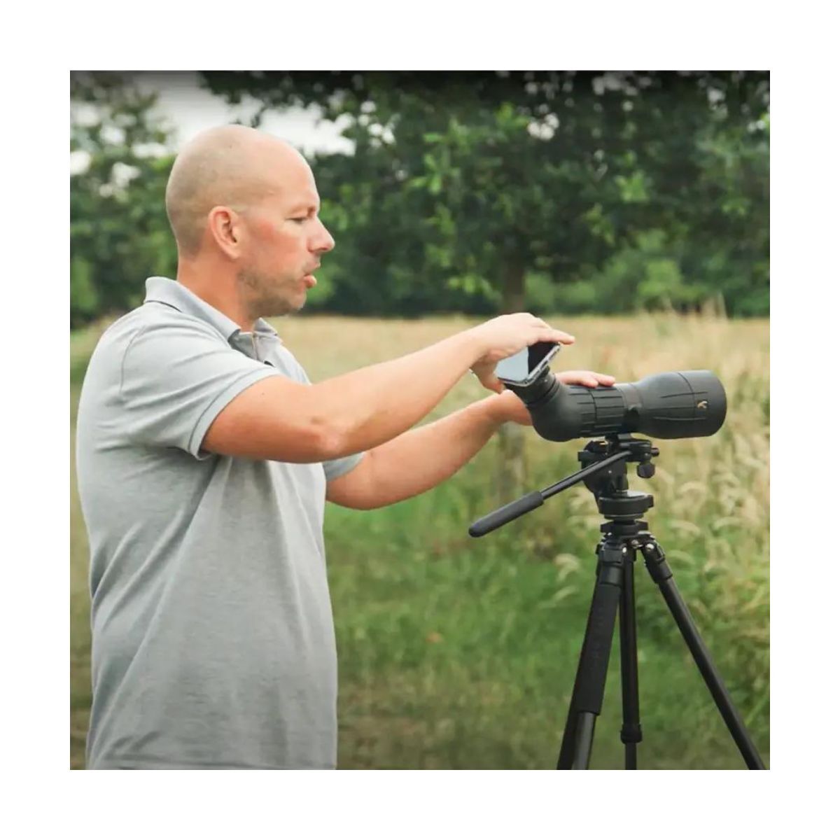 Adaptador para smartphone de digiscopía 